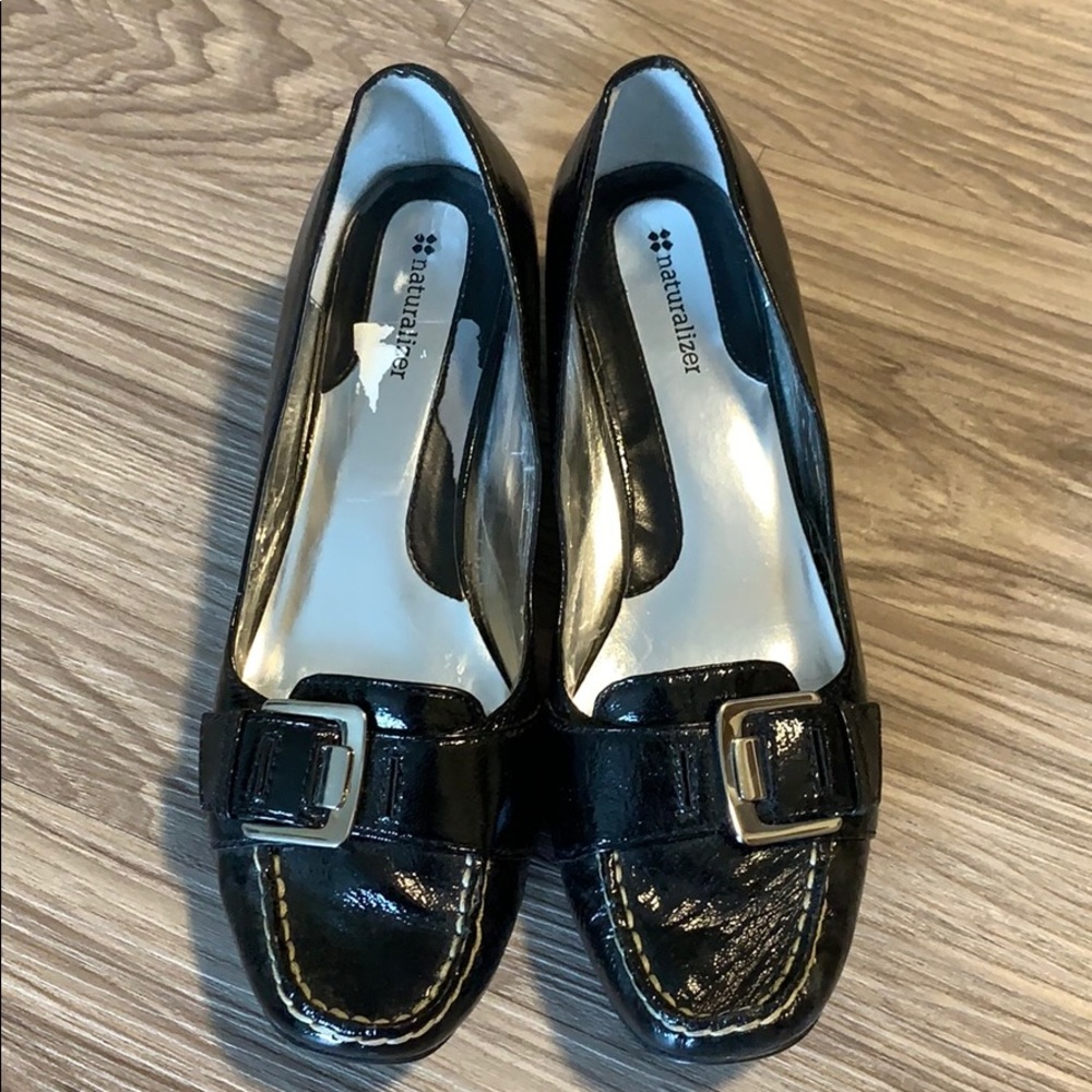 Naturalizer black heel